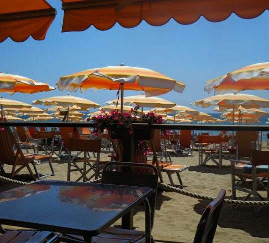 https://www.hotellidofollonica.com/wp-content/uploads/2016/03/hotel-lido-28-1-540x488.jpg