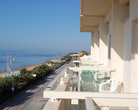 https://www.hotellidofollonica.com/wp-content/uploads/2016/03/hotel-lido-3-540x432.jpg